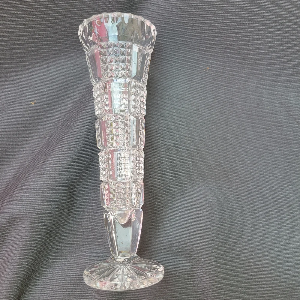 Pretty Vintage Cut Glass Bud Vase ~ Nice!